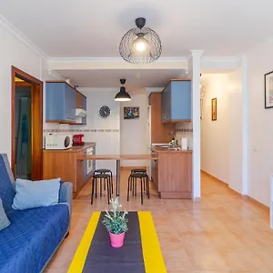 Flatguest Sardina Pool Apartamento